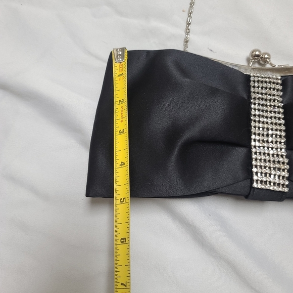 Cache vintage black bowtie black sateen and rhinestone Silver Chain clutch purse - Picture 7 of 9